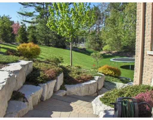 3 Forest Hill Dr, Springwater, L0L 1X0 | Image 2