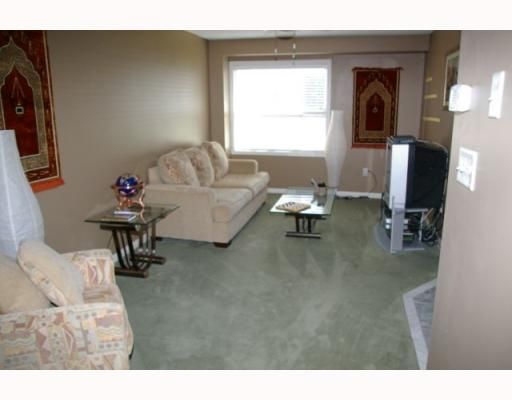 371 Ferndale Dr S, Barrie, L4N 9Y8 | Image 3