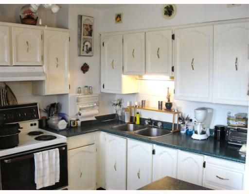 B11 - 63 Ferris Lane, Barrie, L4M 5C4 | Image 2