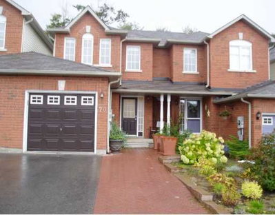 Townhouse sold at 70 Hawthorne Crescent, Barrie, Ontario, L4N 9Y8 - Ardagh - MLS: S1000003
