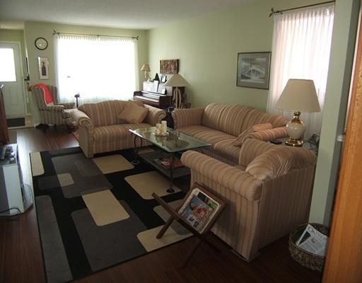 60 Sundew Dr, Barrie, L4N 9L8 | Image 2