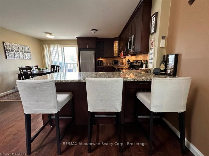 10 - 200 ESCARPMENT Cres, Collingwood, L9Y 5B4 | Image 3