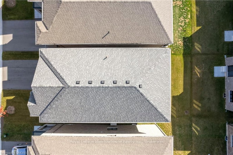 60 HARVEST Cres, Barrie, L9J 0T3 | Image 3