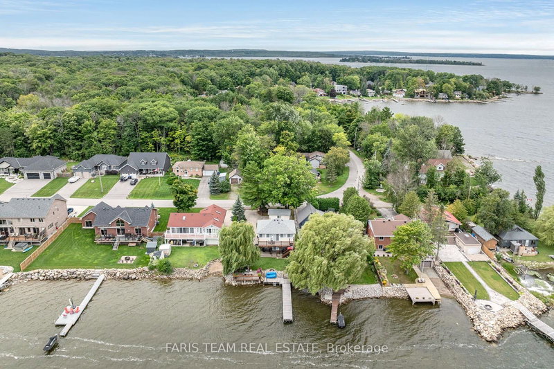 282 Robins Point Rd, Tay, L0K 2A0 | Image 2