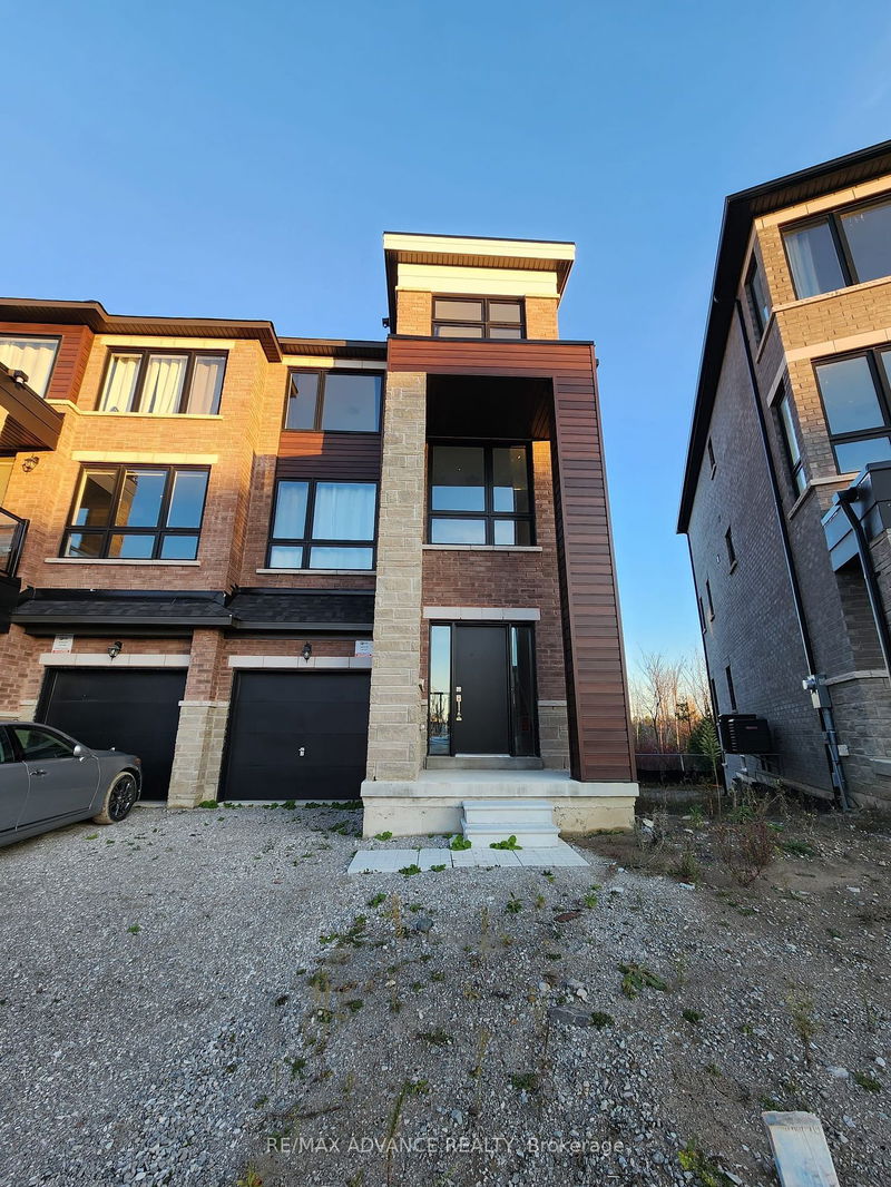 home for lease on 56 Blue Forest Crescent