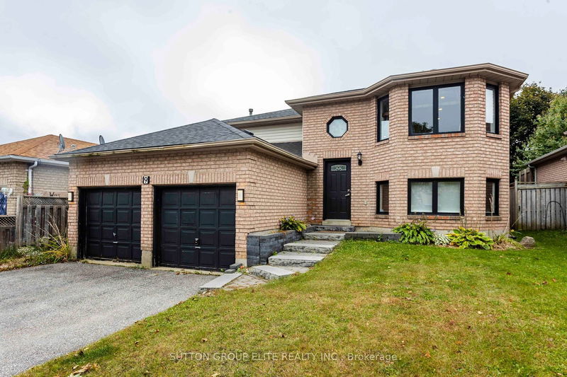 home for lease on 9 Assiniboine Drive