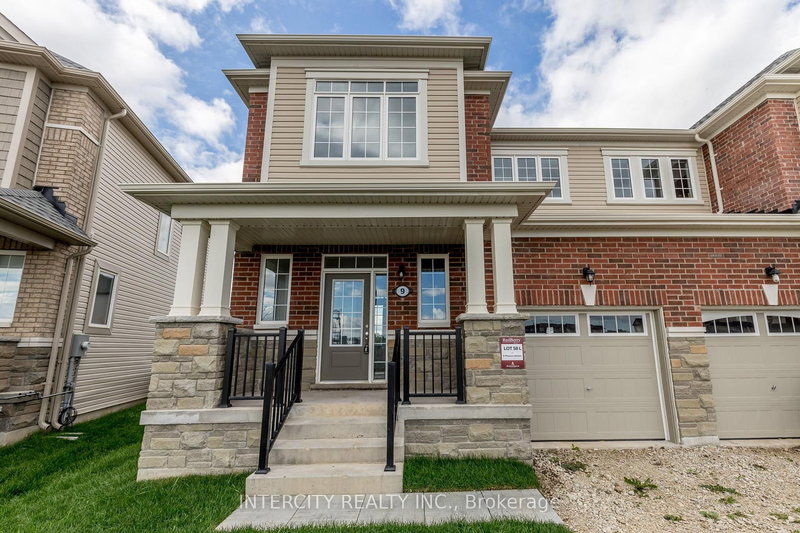 9 Mission St, Wasaga Beach, L9Z 0L8 | Image 2