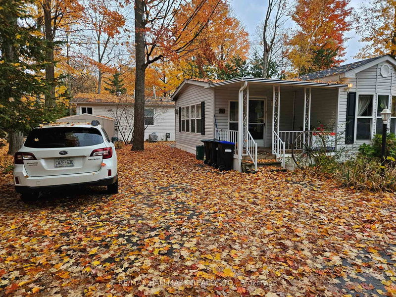 26 The Boardwalk, Wasaga Beach - Wasaga Beach image-0-0