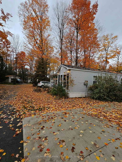 26 The Boardwalk, Wasaga Beach - Wasaga Beach image-0-2
