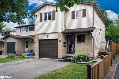 39 Laurie Cres, Barrie - Wellington image-0-4