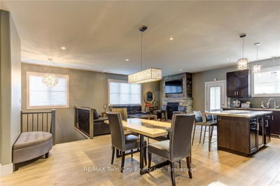 30 Lakeshore Rd, Wasaga Beach - Wasaga Beach image-0-3