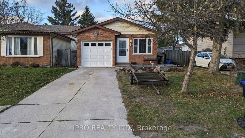 home for lease on 14 Leslie Drive
