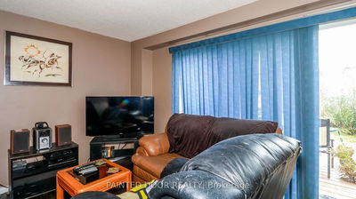 172 Sydenham Wells, Barrie - Georgian Drive image-0-4