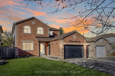 48 Canary Reed Crt, Barrie - Holly image-0-1