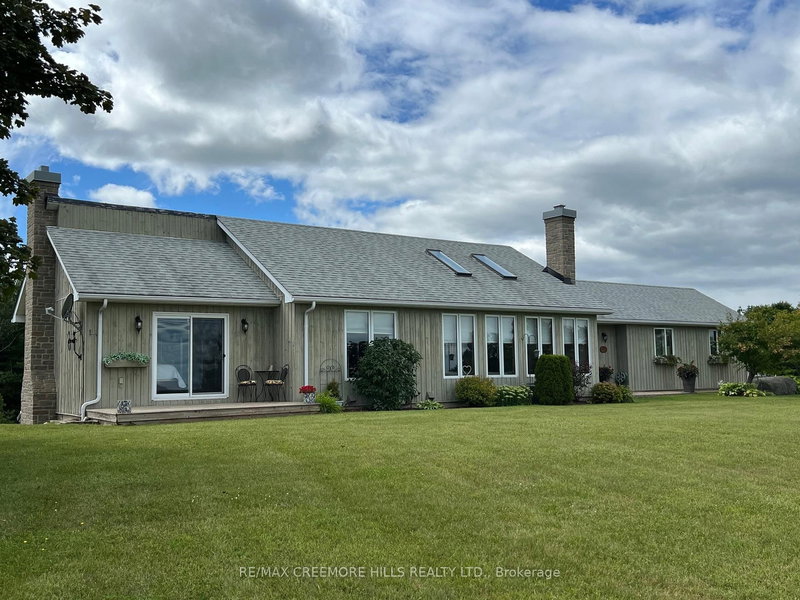 2332 Centre Line Rd, Clearview, L0M 1G0 | Image 2