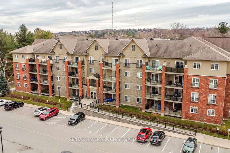 43 Ferndale Dr S #207, Barrie, Ontario (MLS S10433775)