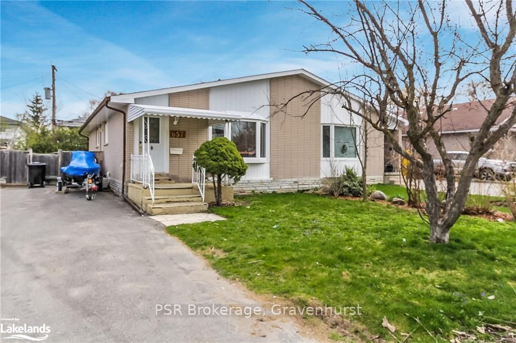 Semi-Detached House sold at 657 OAK Street, Collingwood, Collingwood, L9Y 2Z7 - MLS: S10434161