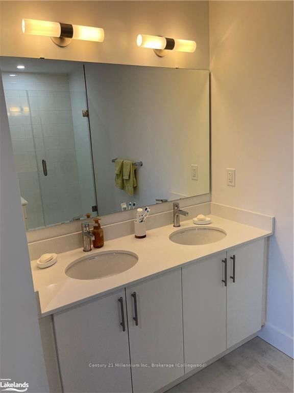 315 - 4 KIMBERLY Lane, Collingwood, L9Y 5T6 | Image 2