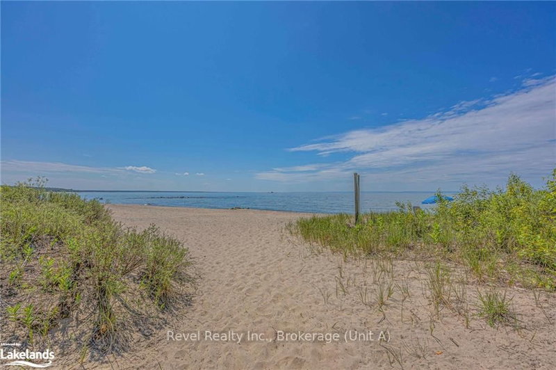 64 WAHNEKEWENING Dr, Tiny, L0L 2J0 | Image 3