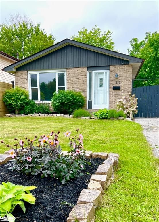 home for sale on 42 COURTICE Crescent