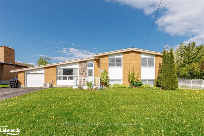 home for lease on 594 OAK Street