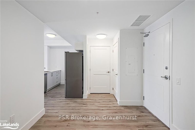 202 - 4 KIMBERLY Lane, Collingwood, L9Y 5K8 | Image 2