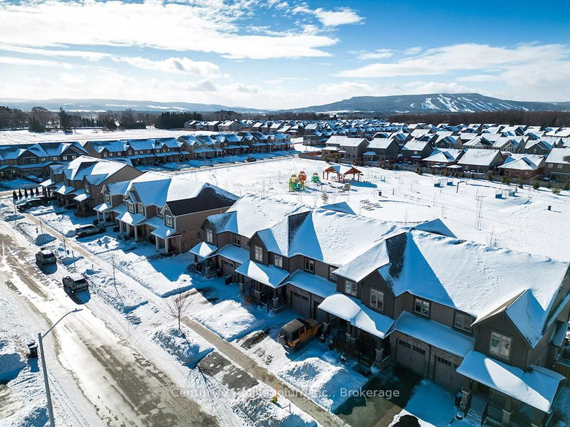 10 ARCHER Ave, Collingwood, L9Y 3B7 | Image 2