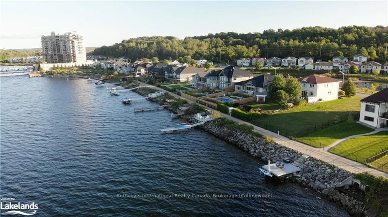 607 TAYLOR Dr, Midland, L4R 5L9 | Image 2