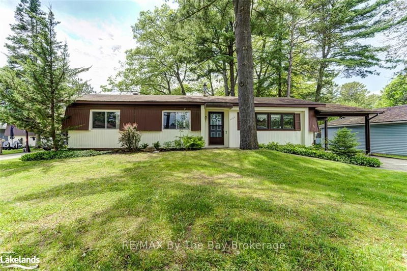 home for sale on 5 CARRUTHERS Street S