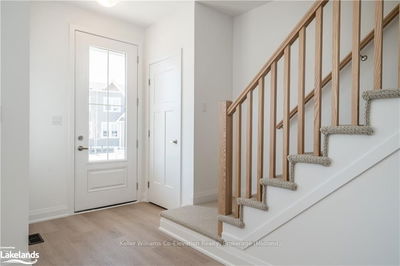 30 DANIELLE Cres, Midland - Midland image-0-3