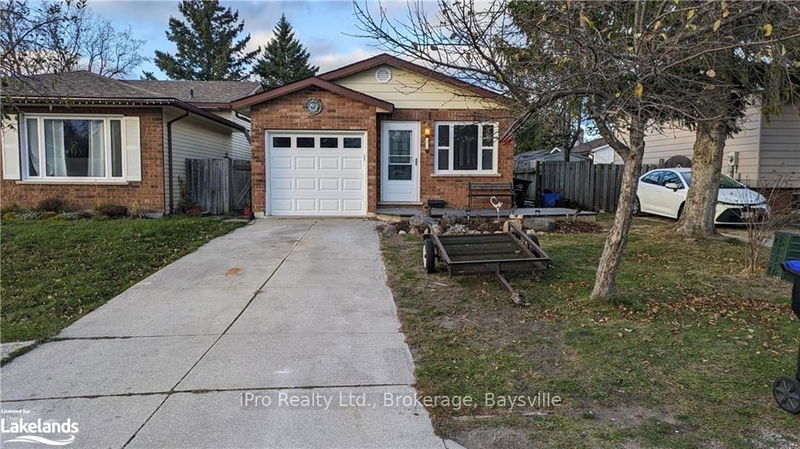 home for lease on 14 LESLIE Drive