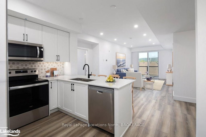 318 - 4 KIMBERLY Lane, Collingwood, L9Y 5B4 | Image 3