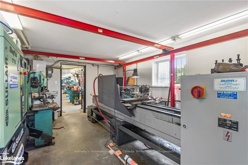 8870 COUNTY 93 Rd, Midland, L4R 4K4 | Image 3