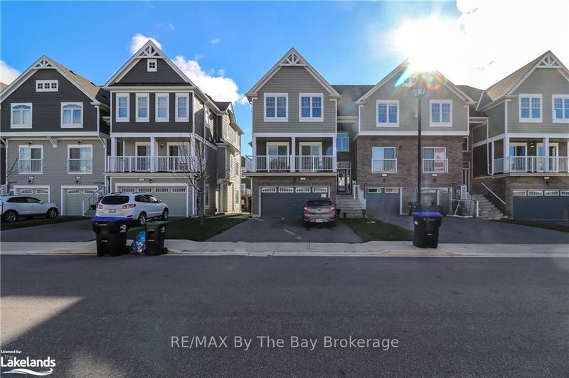 home for lease on 20 HILLS THISTLE Drive