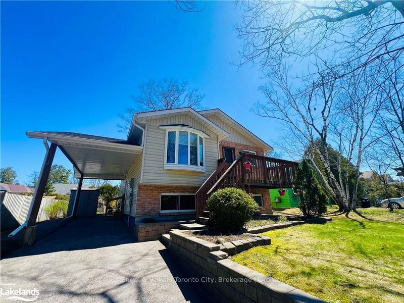 home for sale on 381 ZOO PARK Road S