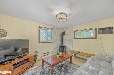 34 NANCY St, Wasaga Beach - Wasaga Beach image-0-4