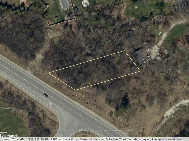 9736 BEACHWOOD Road, Collingwood