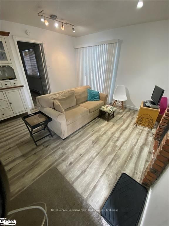 home for lease on 12-15 DAWSON Drive