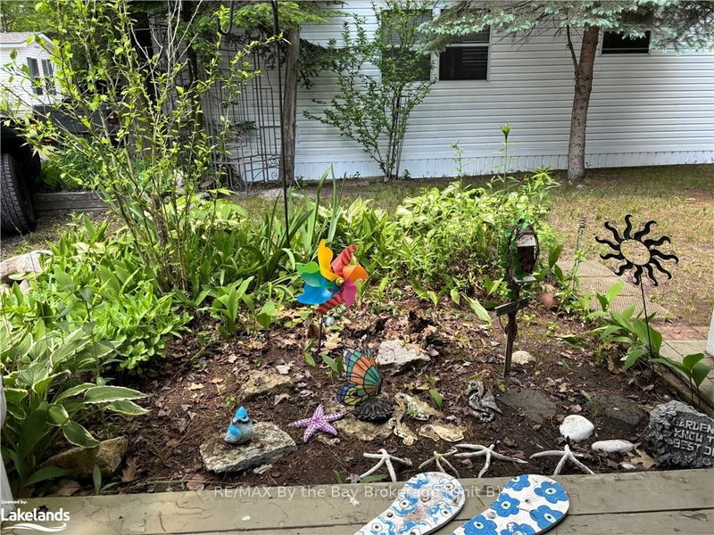 154 - 85 THEME PARK Dr, Wasaga Beach, L9Z 1X7 | Image 3