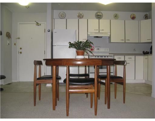 210 - 120 Bell Farm Rd, Barrie, L4M 6J2 | Image 3