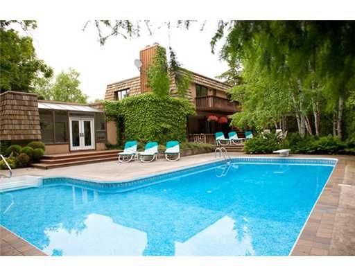 23 Royal Oak Dr, Barrie, L4N 7S5 | Image 2