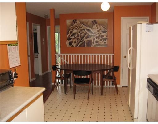 132 Benson Dr, Barrie, L4N 7Y3 | Image 2