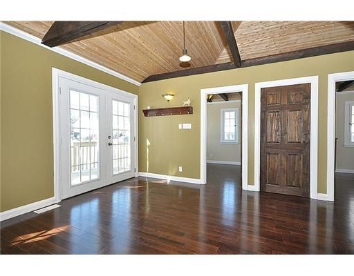 1417 Maple Way, Innisfil, L0L 1C0 | Image 2