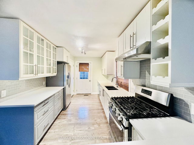 Main - 12 Creswick Court