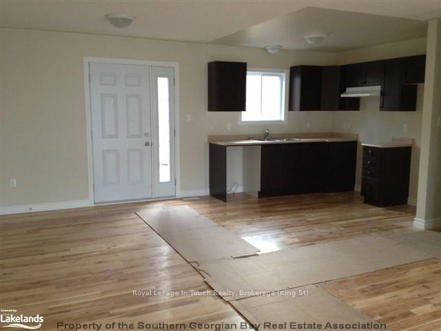 21 CHURCH St, Penetanguishene, L9M 1A0 | Image 2