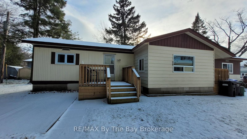 50 GEORGIAN GLEN Dr, Wasaga Beach, L9Z 1K7 | Image 2