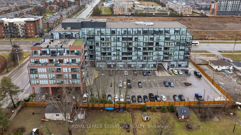home for lease on 421-681 Yonge Street