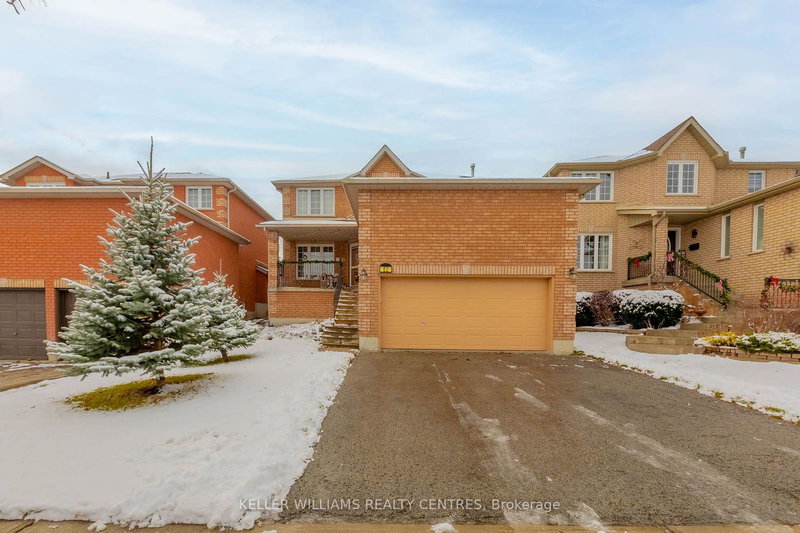 62 Loon Ave, Barrie, L4N 8V9 | Image 2
