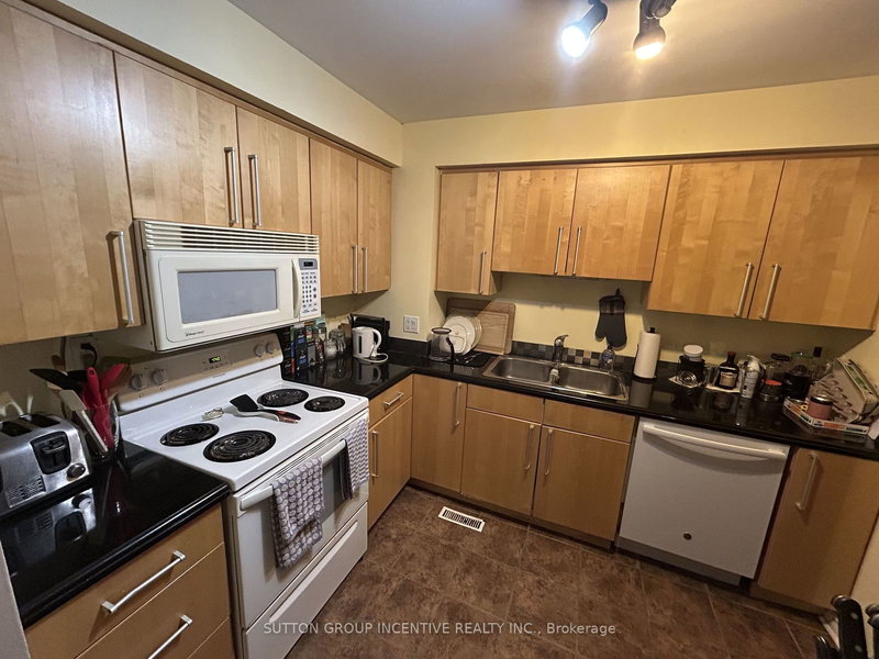 553 Tenth St, Collingwood, L9Y 4K6 | Image 3