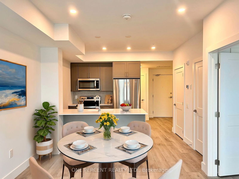 226 - 4 Kimberly Lane, Collingwood, L9Y 5K8 | Image 3